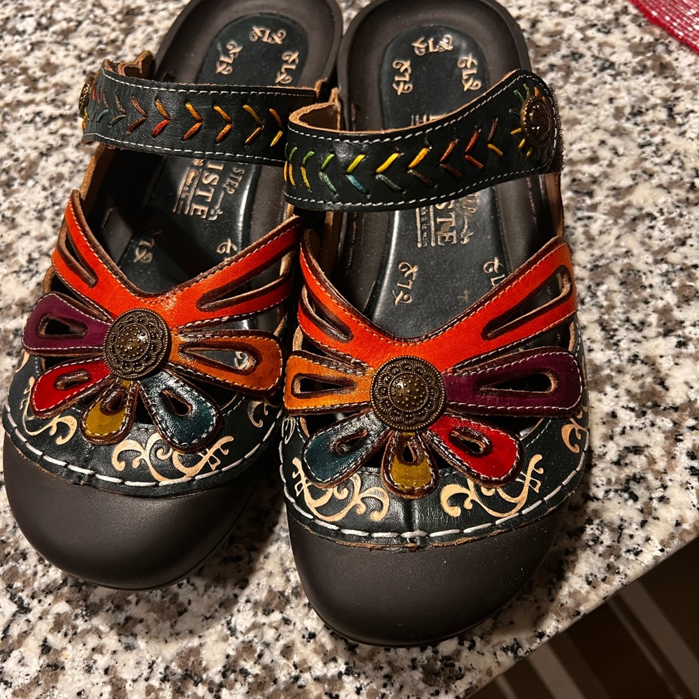 Colorful Women's Mules with Embroidery